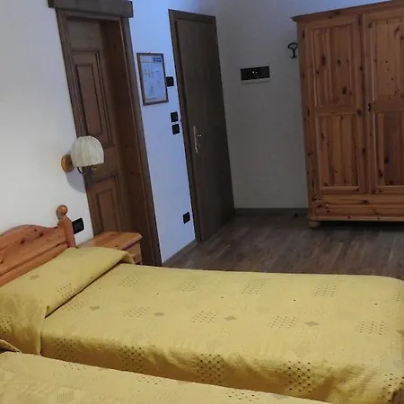 Hotel Des Alpes 3*