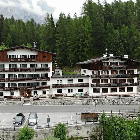 Hotel Des Alpes