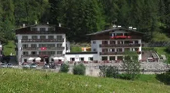 Hotel Des Alpes