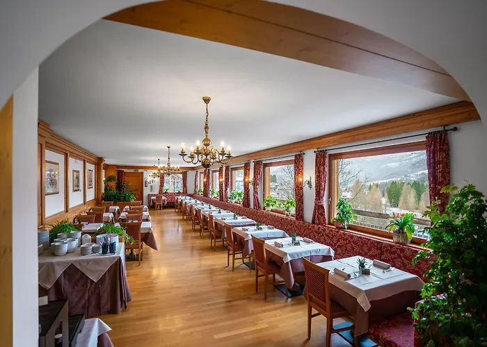 Des Alpes 3* كورتينا دامبيتزو