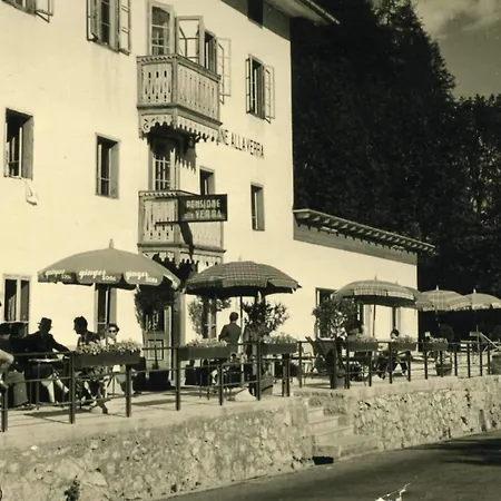 Des Alpes Hotel